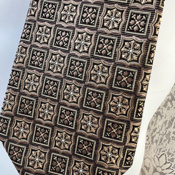 Pronto-Uomo Couture Neck Tie Necktie 100% Silk Black Gold Squares - Picture 1 of 6